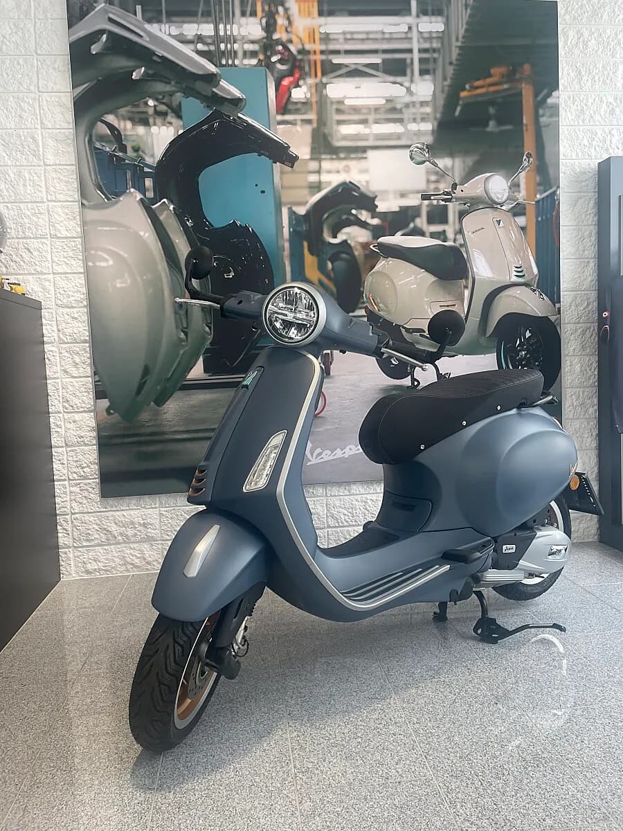Vespa Primavera – € 5.899, 0 km – Bild 1 von 5