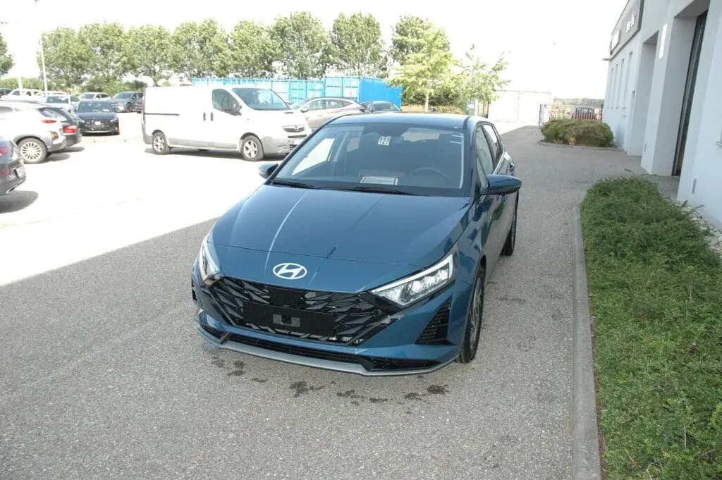 Hyundai i20 – € 27.750, 6 km – Bild 1 von 14