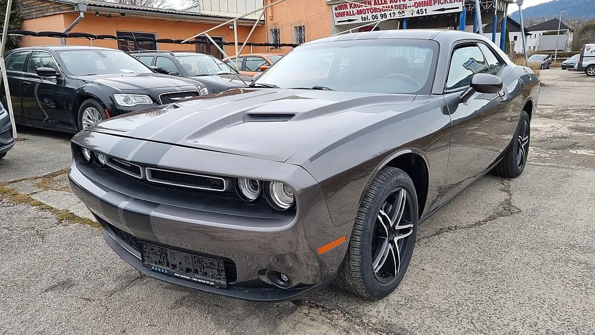 Dodge Challenger
