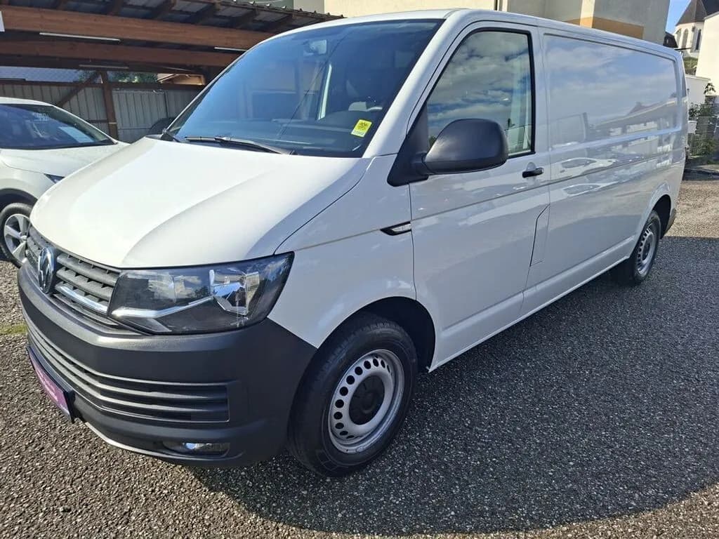 VW Transporter T6 2018 – € 21.600, 113 000 km – Bild 1 von 20
