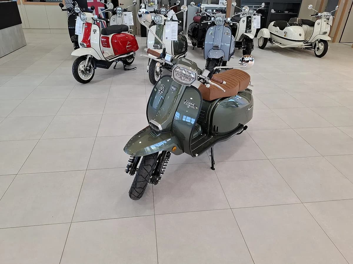 Royal Alloy GP 125