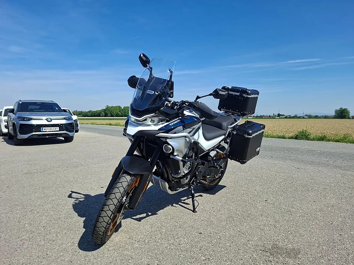 CFMOTO 800MT EXPLORE – € 10.990, 0 km – Bild 1 von 8