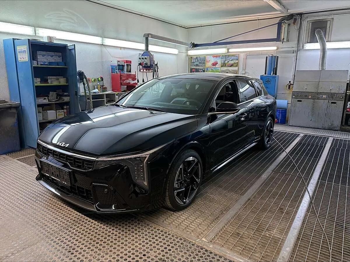 KIA K4