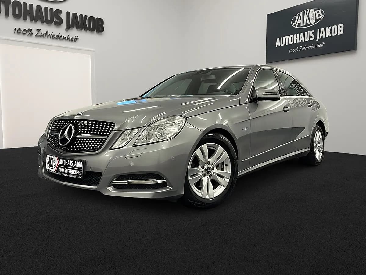 Mercedes-Benz E-Klasse 2010 – € 9.900, 200 000 km – Bild 1 von 13