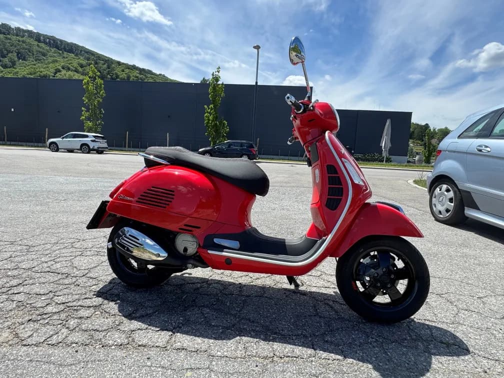 Vespa GTS