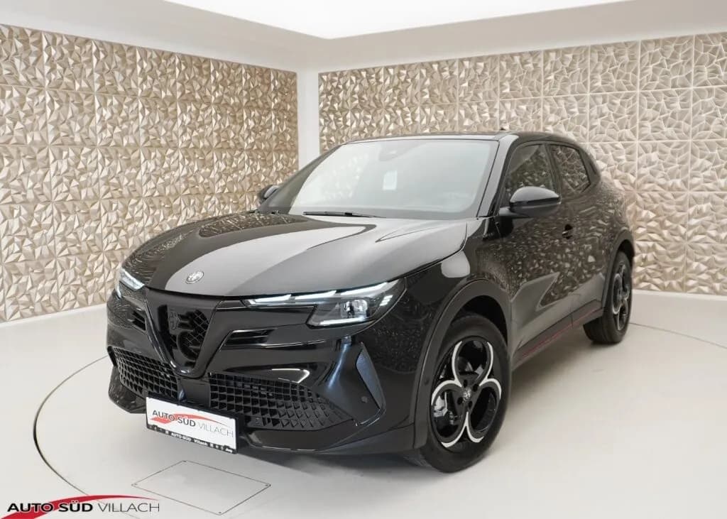 Alfa Romeo Junior 2025 – € 30.890, 150 km – Bild 1 von 22