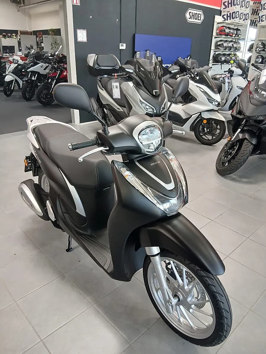 Honda SH