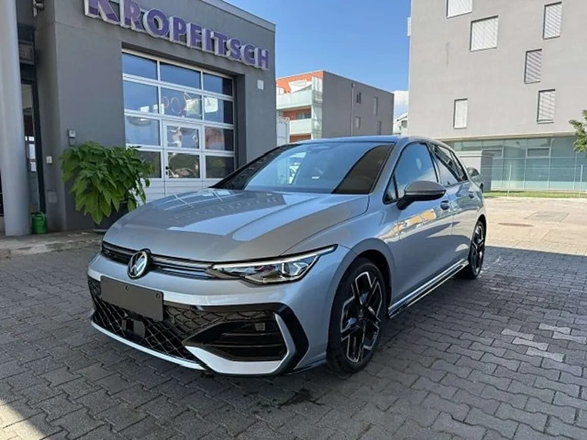 VW Golf – € 39.450, 10 km – Bild 1 von 20