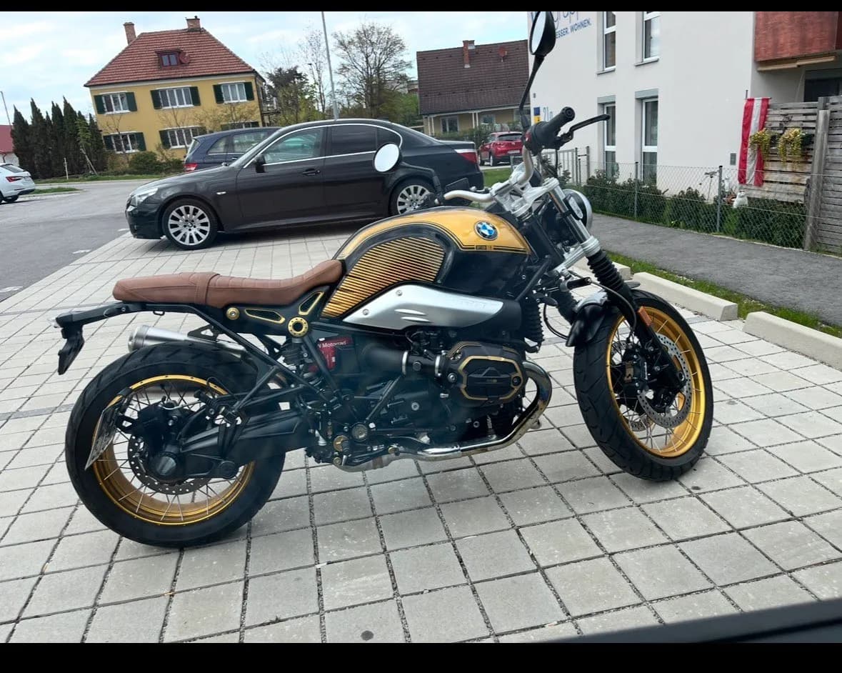 BMW R NineT
