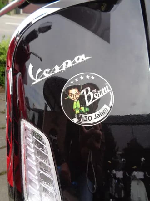 Vespa GTS – € 6.399, 0 km – Bild 1 von 5