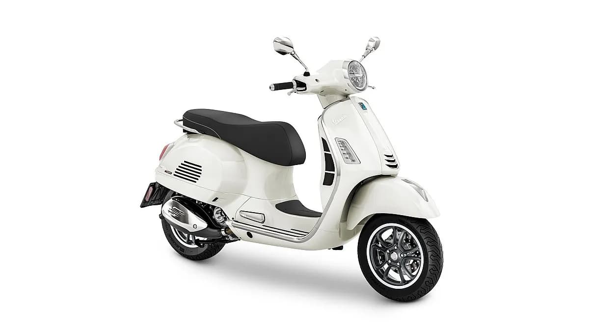 Vespa GTS – € 7.290, 0 km – Bild 1 von 6