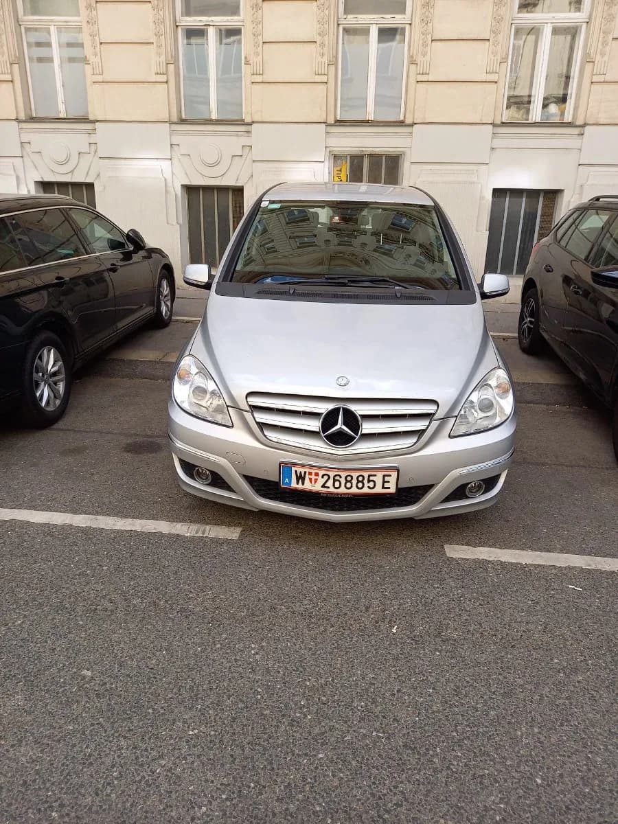 Mercedes-Benz B-Klasse 2011 – € 5.500, 160 000 km – Bild 1 von 14