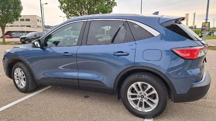 Ford Kuga 2021 – € 18.700, 91 100 km – Bild 1 von 19
