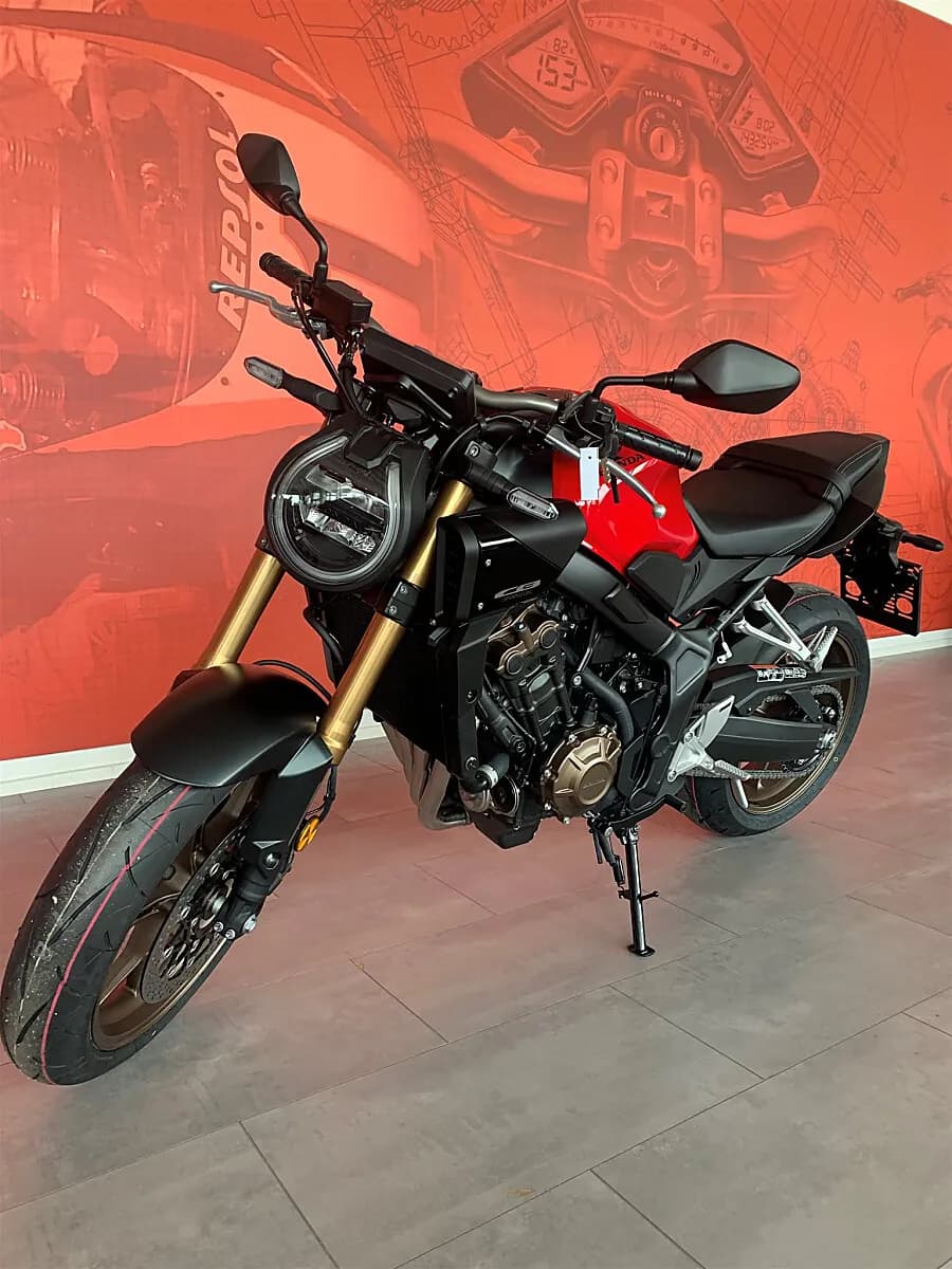 Honda CB – € 9.990, 0 km – Bild 1 von 4