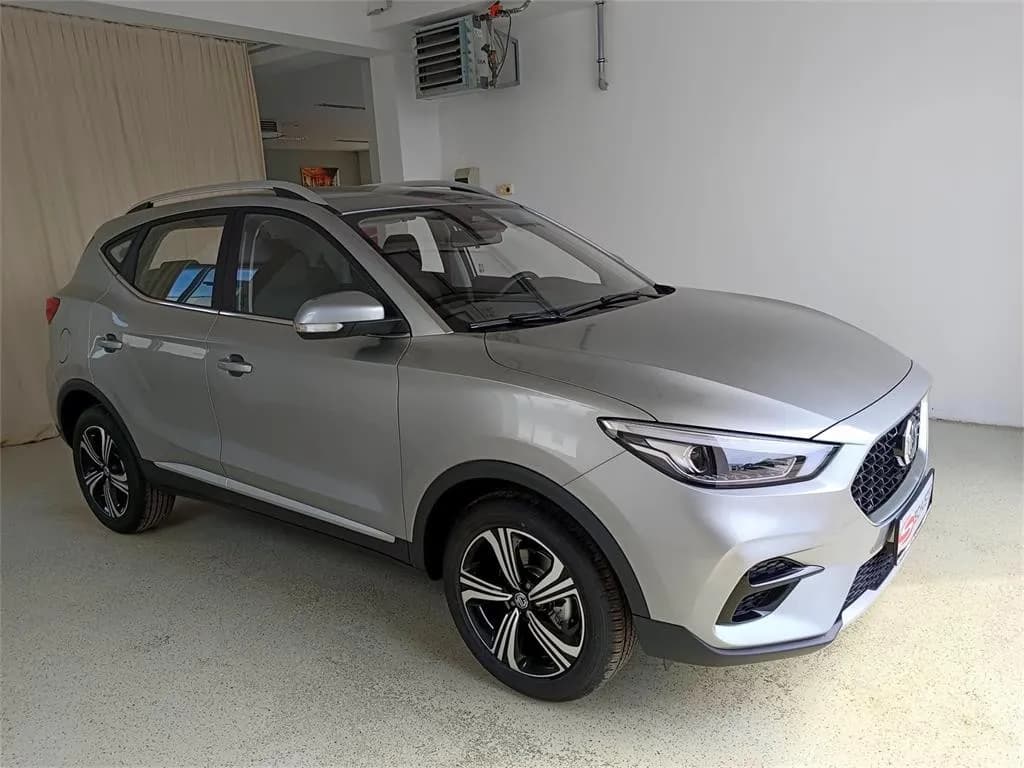 MG ZS 2025 – € 18.470, 10 km – Bild 1 von 22