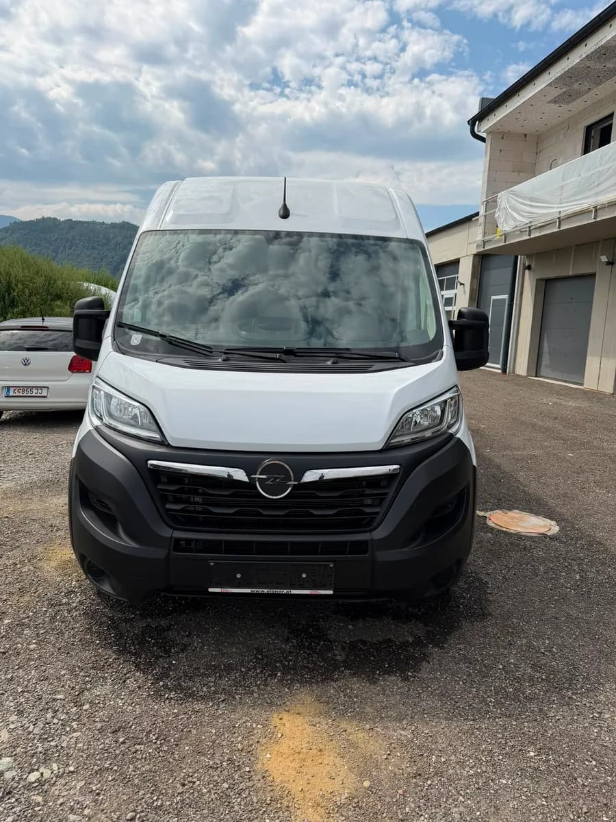 Opel Movano