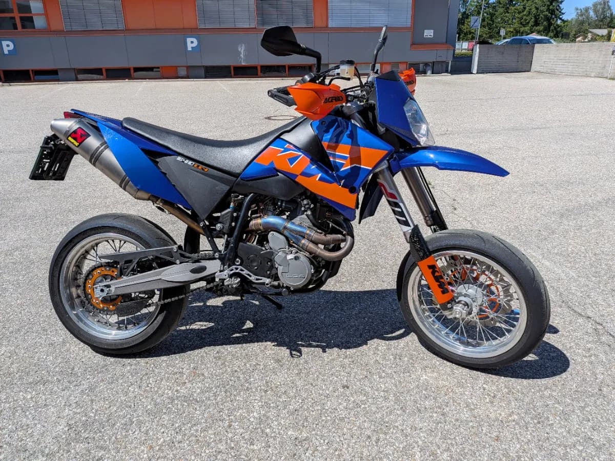 KTM 640