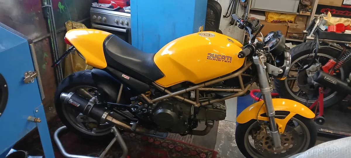 Ducati Monster 1999 – € 2.900, 44 600 km – Bild 1 von 2