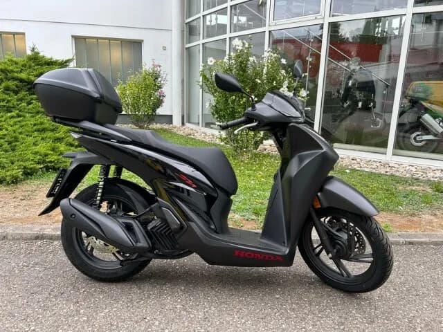 Honda SH – € 4.190, 0 km – Bild 1 von 1