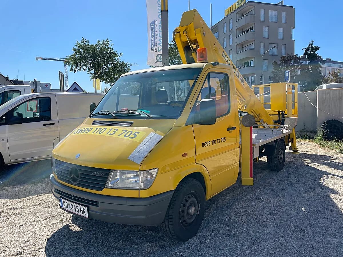 Mercedes-Benz Sprinter