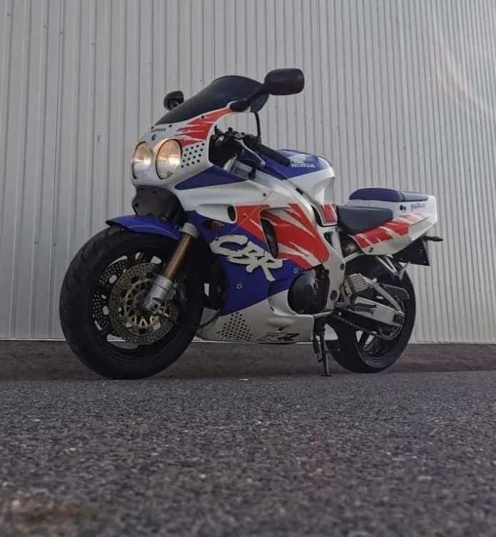 Honda CBR