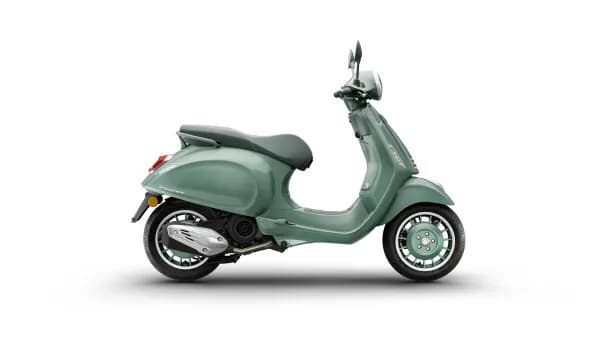 Vespa Primavera – € 6.499, 0 km – Bild 1 von 3