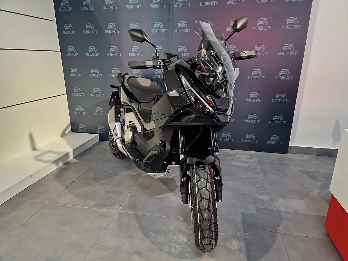 Honda X-ADV – € 14.590, 1 km – Bild 1 von 9