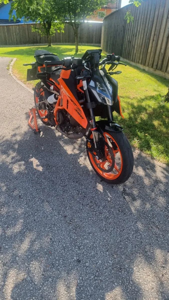 KTM 390