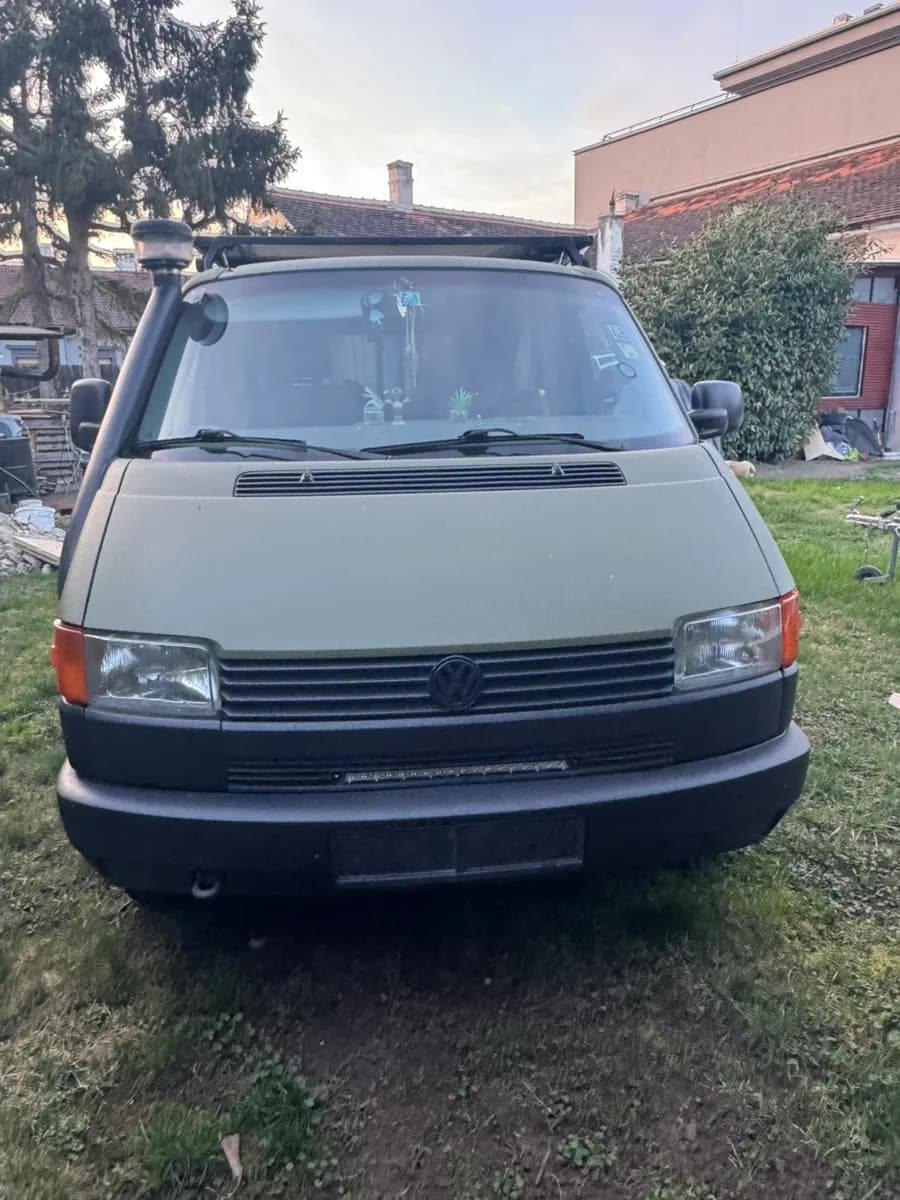 VW Caravelle 1993 – € 4.500, 430 000 km – Bild 1 von 8