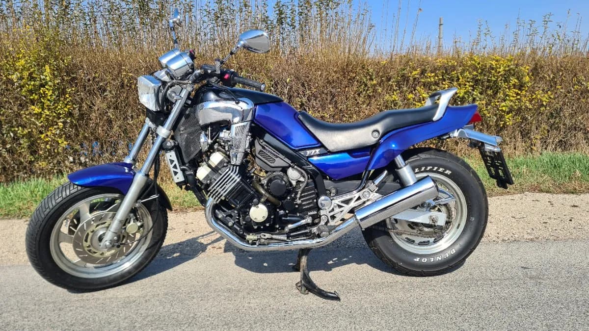 Yamaha FZX