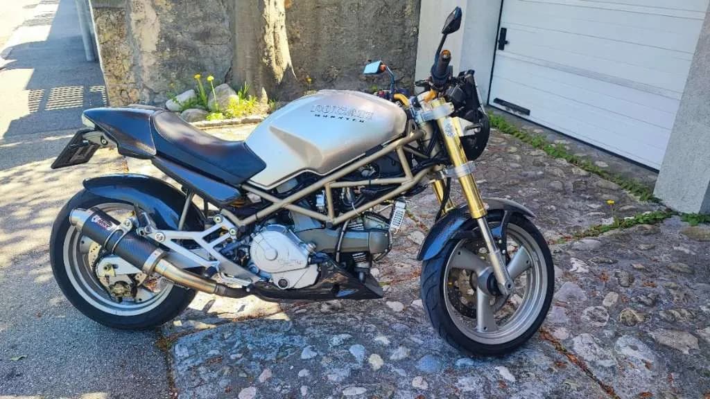 Ducati Monster 1998 – € 2.400, 22 200 km – Bild 1 von 9