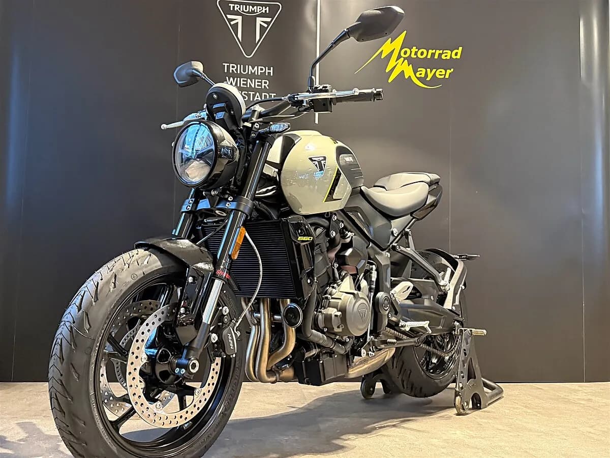 Triumph Trident 660