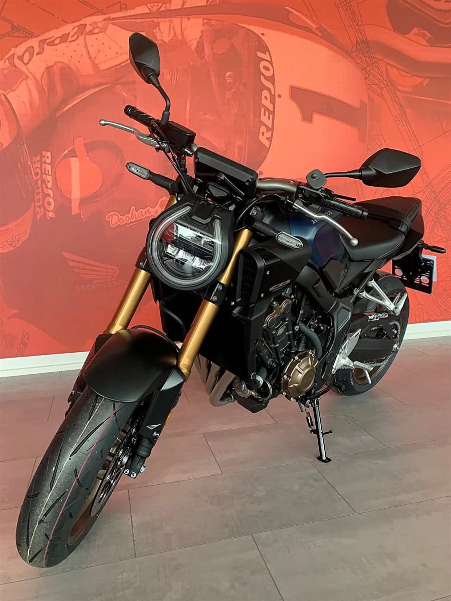 Honda CB – € 9.990, 0 km – Bild 1 von 4