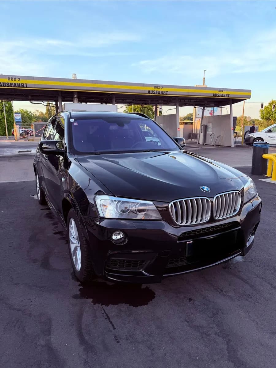 BMW X3 2012 – € 18.500, 160 000 km – Bild 1 von 17