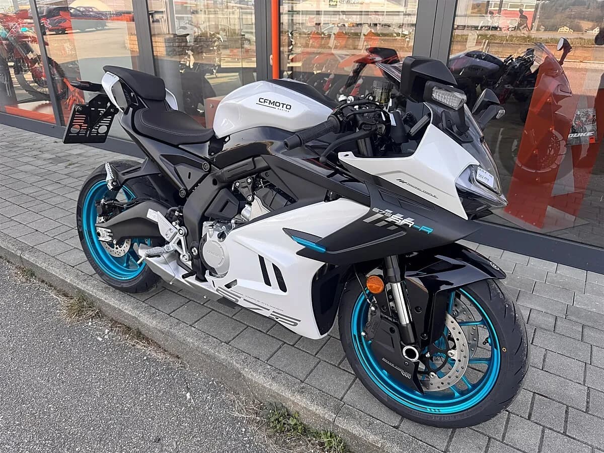 CFMOTO 675SR-R – € 8.299, 0 km – Bild 1 von 9