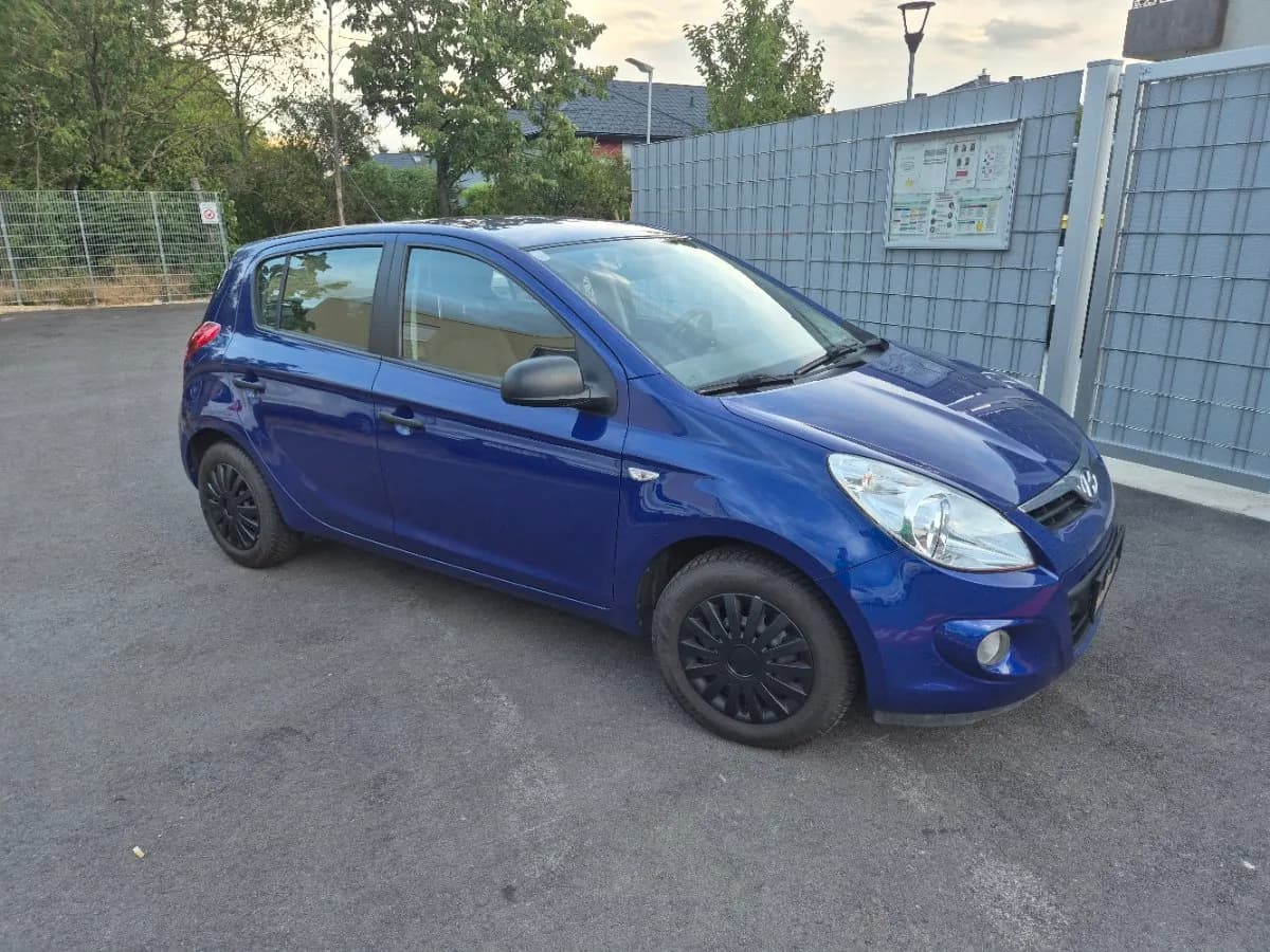 Hyundai i20