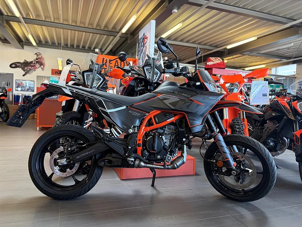 KTM 125