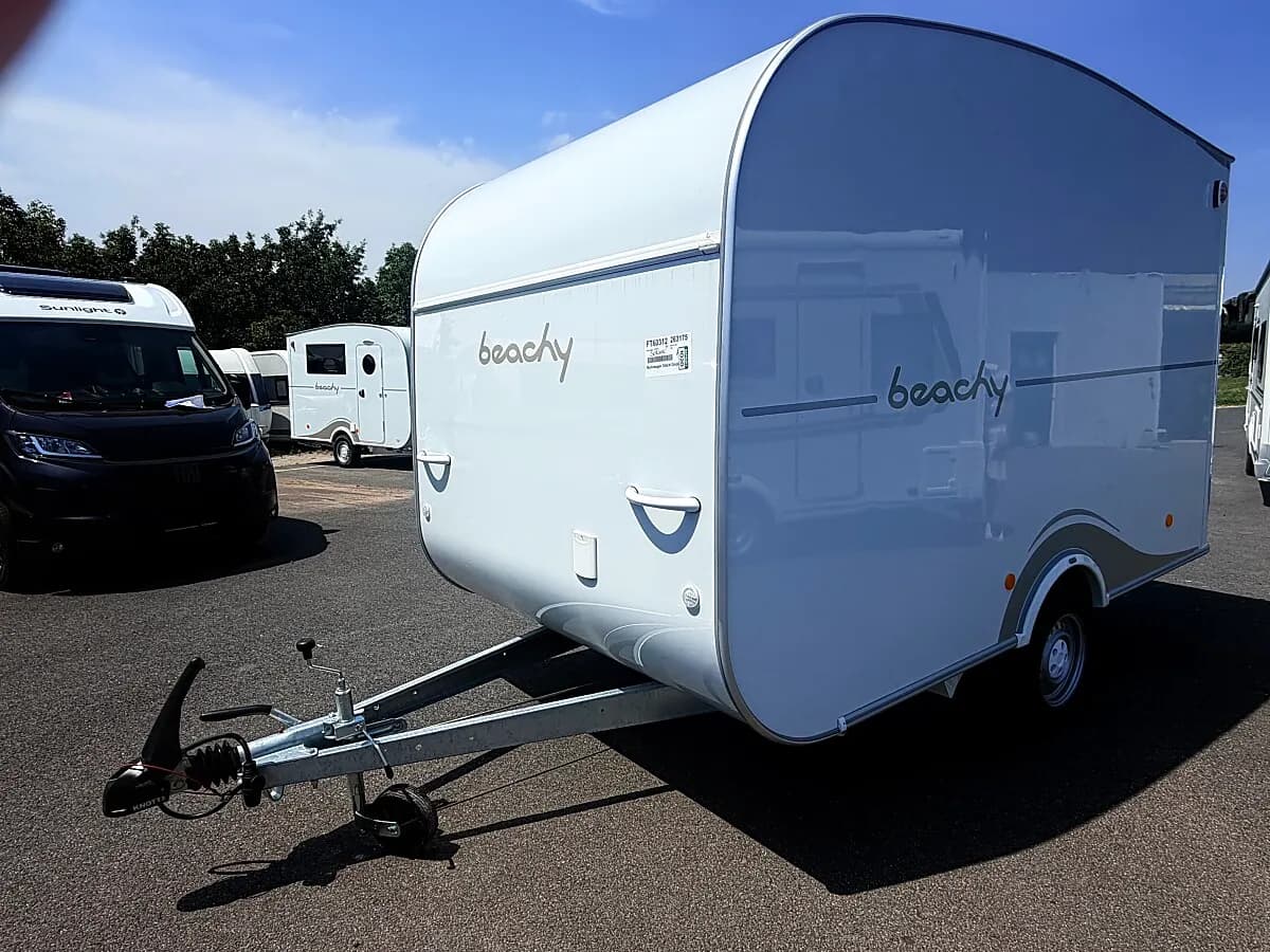Hobby Beachy 360 - Neufahrzeug – € 16.990, 0 km – Bild 1 von 13