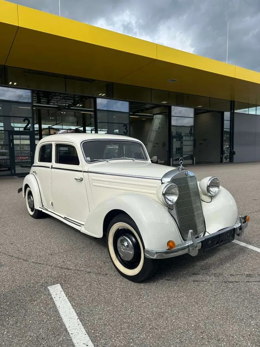 Mercedes-Benz Sonstige