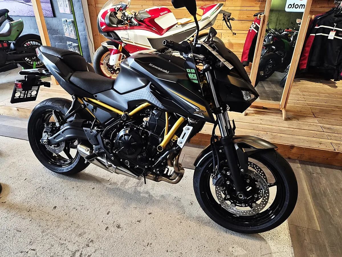 Kawasaki Z – € 7.899, 0 km – Bild 1 von 3