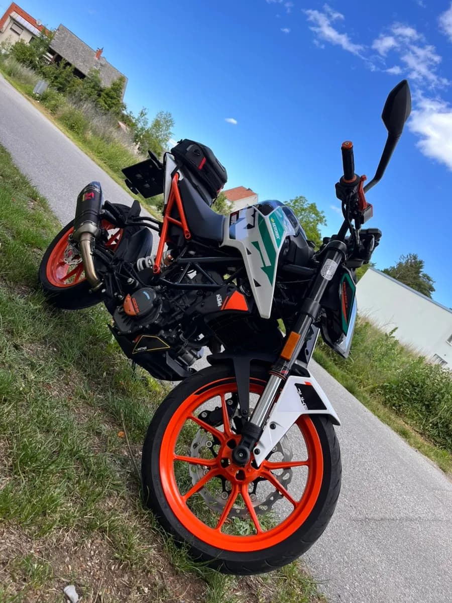 KTM 125