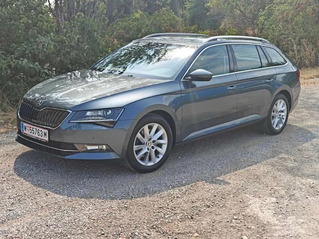 Skoda Superb 2017 – € 16.490, 142 000 km – Bild 1 von 52