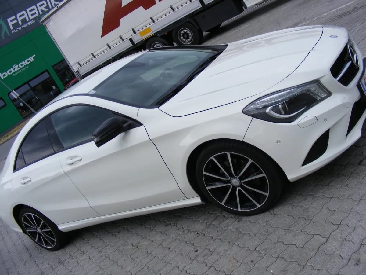 Mercedes-Benz CLA-Klasse 2016 – € 13.500, 190 000 km – Bild 1 von 12