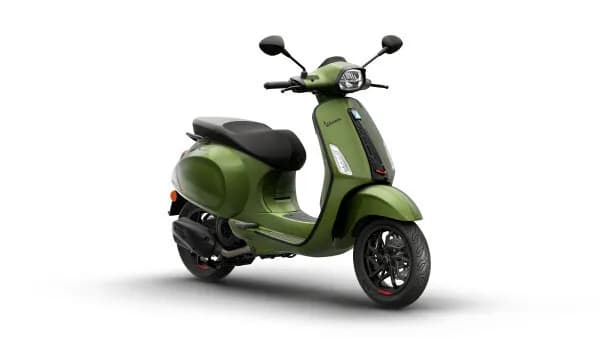 Vespa Sprint – € 5.899, 0 km – Bild 1 von 3