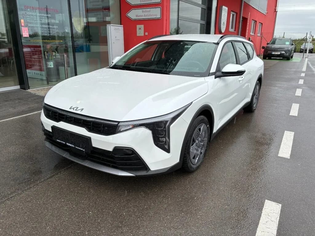 KIA K4 – € 24.190, 10 km – Bild 1 von 14