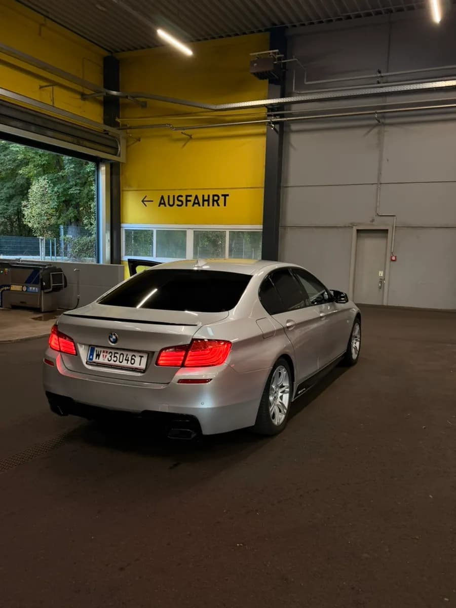 BMW 5er-Reihe 2010 – € 8.900, 290 000 km – Bild 1 von 10