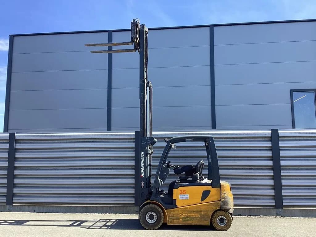 Jungheinrich Sonstige 2011 – € 13.500, 21 300 km – Bild 1 von 10