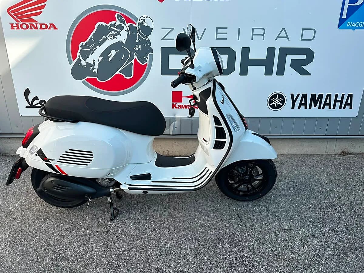 Vespa GTS – € 8.299, 0 km – Bild 1 von 4
