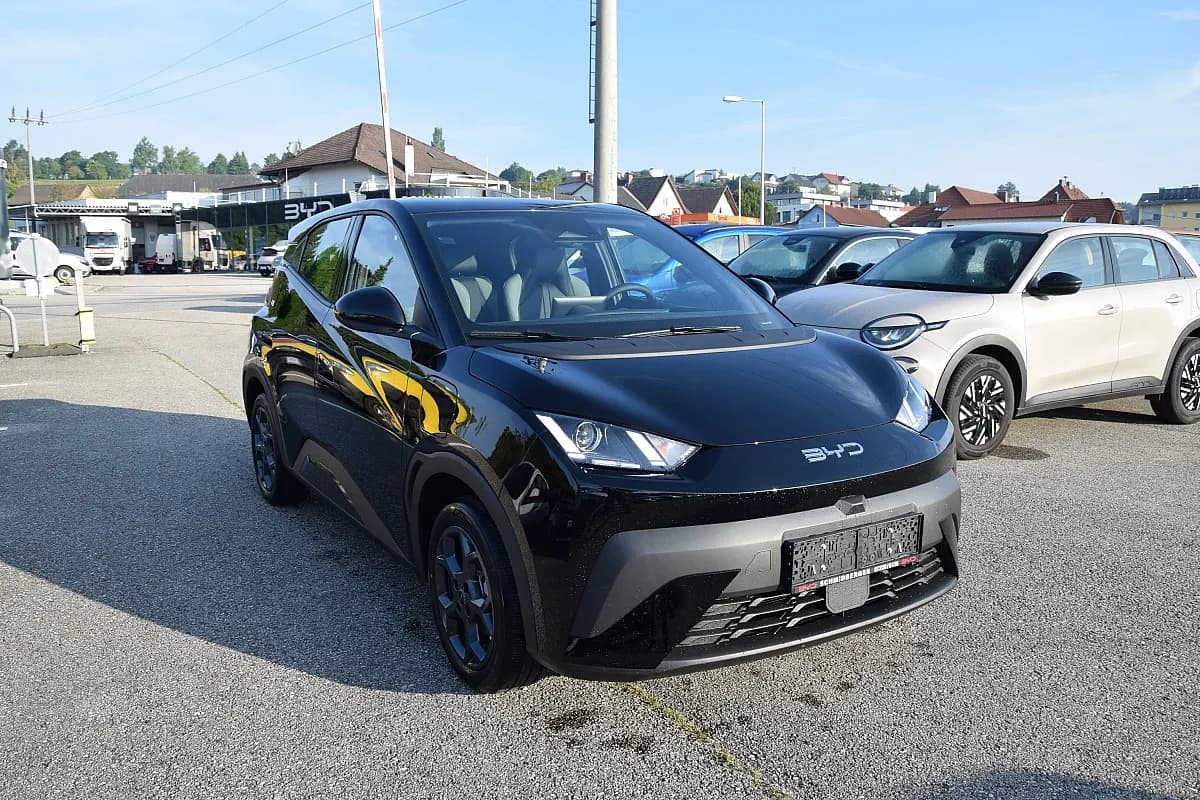 BYD Dolphin Surf – € 24.630, 0 km – Bild 1 von 17