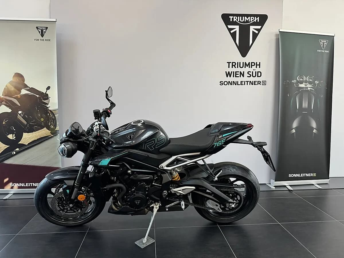 Triumph Street Triple – € 14.230, 1 km – Bild 1 von 10